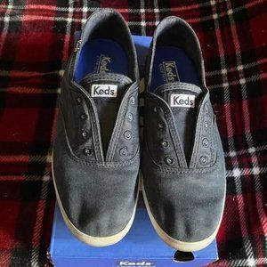 *CLOSE OUT SALE* Keds Navy Chillax Washable Slip Ons - Sz 7